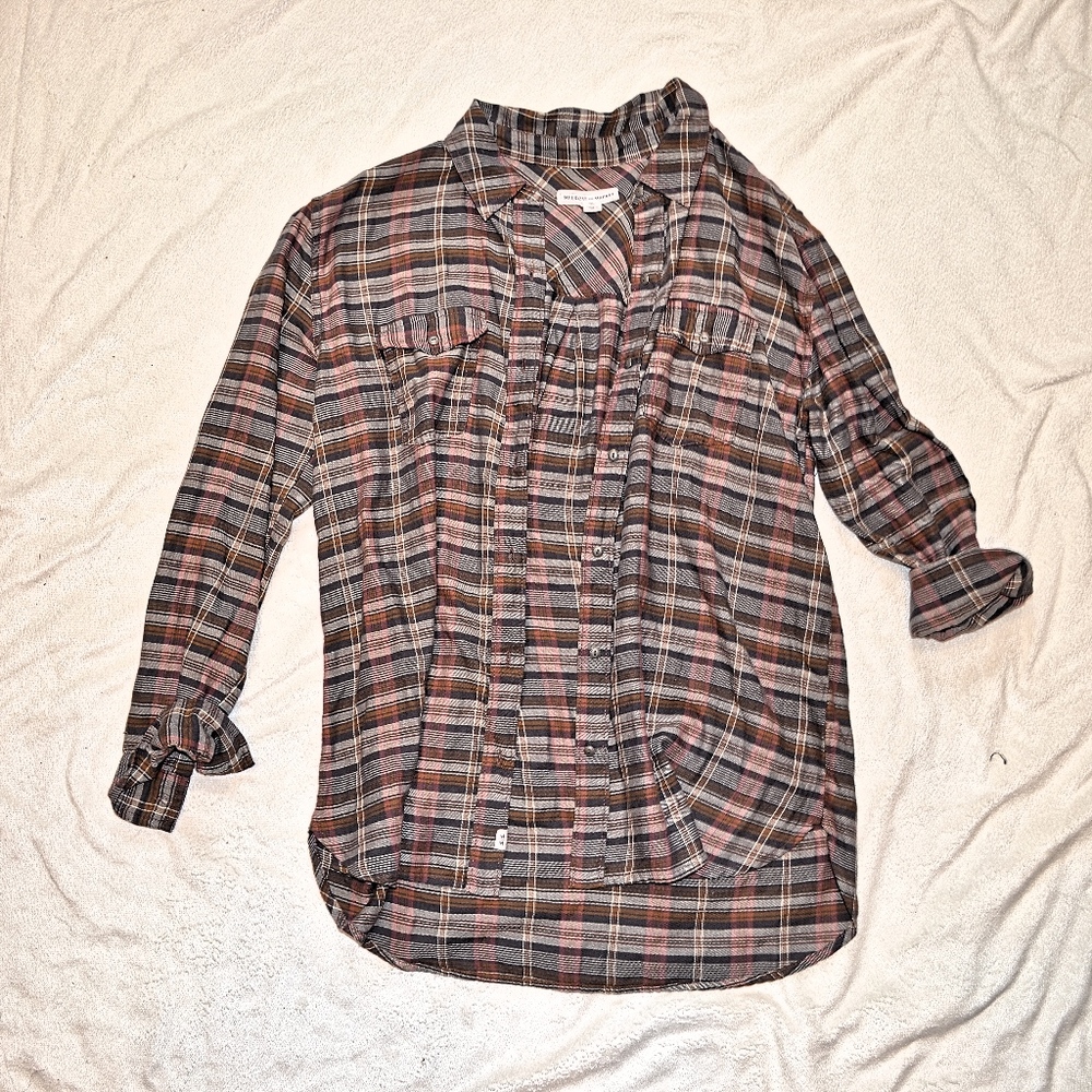 Melrose and Market button down
